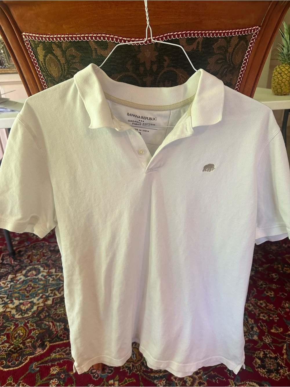 Banana Republic Men’s White Polo with Subtle Logo